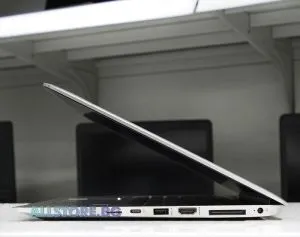 HP EliteBook Folio 1040 G3, Intel Core i7, 8192MB DDR4 Onboard, 256GB M.2 SATA SSD, Intel HD Graphics 520, 14
