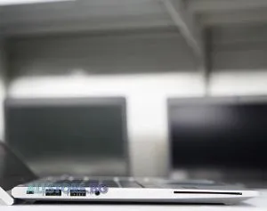 HP EliteBook 830 G8, Intel Core i7, 16GB So-Dimm DDR4, 512GB M.2 NVMe SSD, Intel Iris Xe Graphics, 13.3