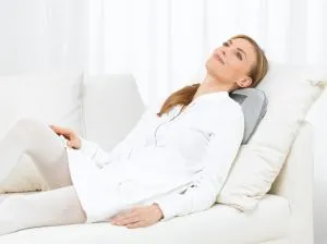 Maser Beurer MG 145 Perna de masaj Shiatsu; masaj pentru umeri, gât, spate și picioare; 4 capete de masaj Shiatsu; husa detasabila; mașină de spălat; functie de lumina si caldura