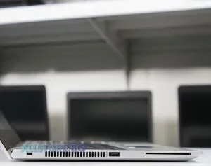 HP EliteBook 830 G5, Intel Core i5, 8192MB So-Dimm DDR4, 256GB M.2 NVMe SSD, Intel UHD Graphics 620, 13.3