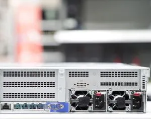 HPE ProLiant DL380 Gen10, 2x Intel Xeon 20-Core Gold, 64GB RDIMM DDR4, No storage SATA + SAS, Rack Mount 2U, Grade A