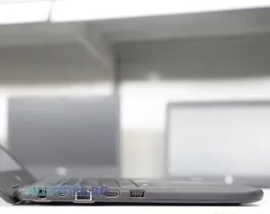 Dell Latitude 3310, Intel Core i5, 8192MB So-Dimm DDR4, 256GB M.2 NVMe SSD, Intel UHD Graphics 620, 13.3" 1366x768 WXGA LED 16:9 , Grade A