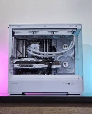 RX 7800XT 16GB / Ryzen 7-7700 / RAM 32GB / SSD 1TB / Wi-Fi / Bluetooth / Водно / Геймърски компютър WhiteReaper 1155