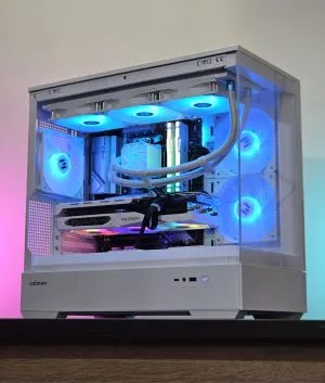 RX 7800XT 16GB / Ryzen 7-7700 / RAM 32GB / SSD 1TB / Wi-Fi / Bluetooth / Водно / Геймърски компютър WhiteReaper 1155