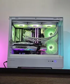 RX 7800XT 16GB / Ryzen 7-7700 / RAM 32GB / SSD 1TB / Wi-Fi / Bluetooth / Водно / Геймърски компютър WhiteReaper 1155