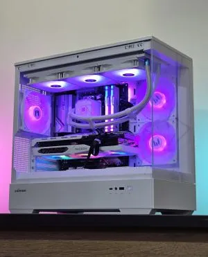 RX 7800XT 16GB / Ryzen 7-7700 / RAM 32GB / SSD 1TB / Wi-Fi / Bluetooth / Водно / Геймърски компютър WhiteReaper 1155