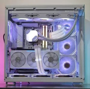 RTX 5070/ Ryzen 7-7800X3D/ RAM 32 GB/ SSD 2 TB/ B850 Wi-Fi/ PC pentru jocuri WhiteReaper 125