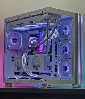 RTX 5070/ Ryzen 7-7800X3D/ RAM 32 GB/ SSD 2 TB/ B850 Wi-Fi/ PC pentru jocuri WhiteReaper 125
