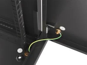 Комуникационен шкаф Lanberg rack cabinet 19" wall-mount 6U/600x600 for self-assembly with metal door black (flat pack)