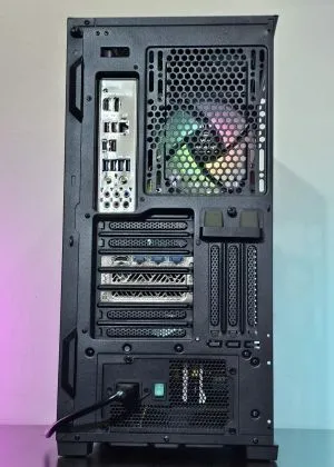 RX 9070 16GB/ Ryzen 7-7700 / RAM 32GB/ SSD 1TB/ 850W 80 Plus Gold / Геймърски компютър - Aorora S3