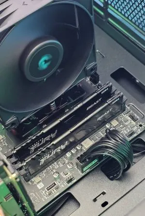RX 6900XT 16GB/ Ryzen 7-5700X/ SSD 1TB/ RAM 32GB/ 1000W Захранване/ Геймърски компютър DarkReaper Z99
