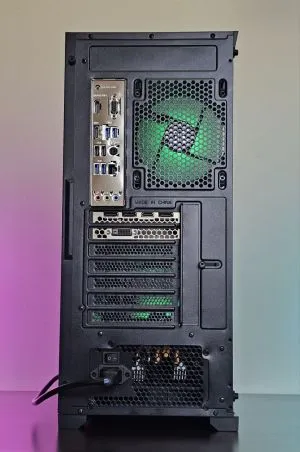 RX 6900XT 16GB/ Ryzen 7-5700X/ SSD 1TB/ RAM 32GB/ 1000W Захранване/ Геймърски компютър DarkReaper Z99