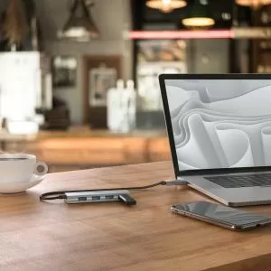 HAMA 4-портов хъб, USB 3.2 Gen 1, 5 Gbit/s, USB-C адаптер, авт. захранване