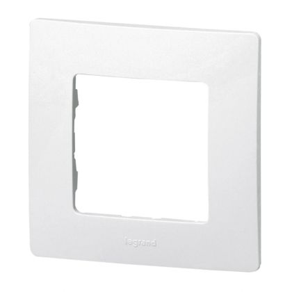 LEGRAND Niloe White socket frame