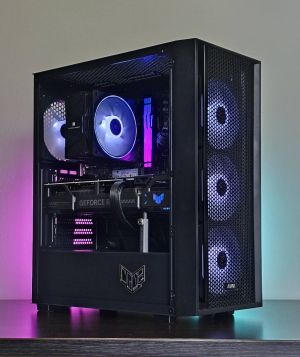 RTX 5070 12GB/ Ryzen 7-7700/ RAM 32GB/ SSD 1TB/ 1000W 80 Plus Silver  - Геймърски компютър DarkReaper Z1