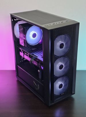 RTX 5070 12GB/ Ryzen 7-7700/ RAM 32GB/ SSD 1TB/ 1000W 80 Plus Silver  - Геймърски компютър DarkReaper Z1