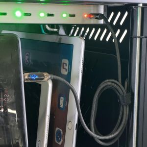 Universal charging cabinet for up to 16 tablets Estillo IP-2316 for wall mounting or freestanding, 16 x USB-C ports