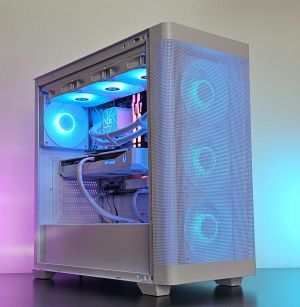 Ryzen 7-7800X3D/ RTX 5070/ RAM 32GB/ SSD 1TB/ Водно Охлаждане/ 1000W/ Геймърски компютър - Aorora S2
