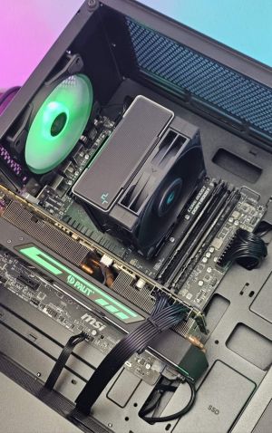 RX 6900XT 16GB/ Ryzen 7-5700X/ SSD 1TB/ RAM 32GB/ 1000W Захранване/ Геймърски компютър DarkReaper Z99