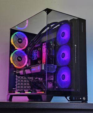 Ryzen 7-9800X3D/ RTX 5070TI 12GB/ RAM 64GB/ SSD 2TB/ B850/ Водно Охлаждане/ Геймърски компютър Dark Reaper DR0040