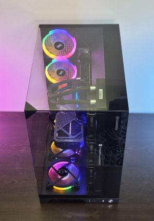Ryzen 7-9800X3D/ RTX 5070TI 12GB/ RAM 64GB/ SSD 2TB/ B850/ Водно Охлаждане/ Геймърски компютър Dark Reaper DR0040