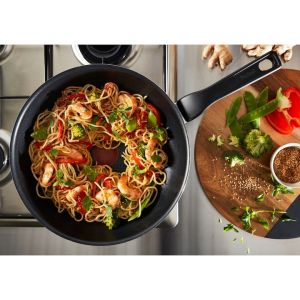Frying pan Tefal C3841953 Wok28 Opium Pe Xl Intense Black