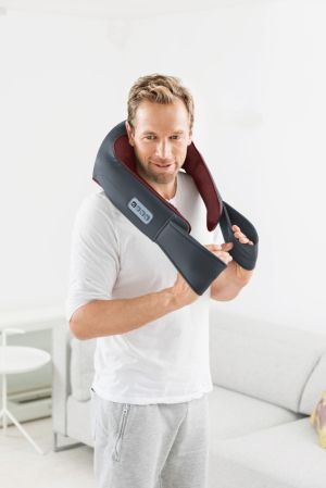Massager Beurer MG 151 3D Shiatsu massager; for shoulders, neck, back and legs; 3D massage heads; 8 rotating Shiatsu massage heads; Clockwise/anti-clockwise rotation; 3 levels; automatic switch-off; light and heat function