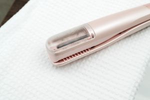 Beurer HT 22 Split end trimmer, 2h operating time, Incl. cleaning brush and USB cable, Collection chamber, LED display, Transport lock