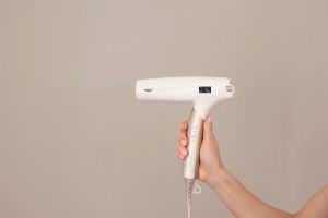 Hair dryer Beurer HC 150 FusionDry Pro Hair dryer - Powerful, brushless motor, Ergonomic folding handle, Ion function, 3 heat & blower settings, cold air, Extra quiet, EasyClick - Magnetic attachments, LCD display, Bag