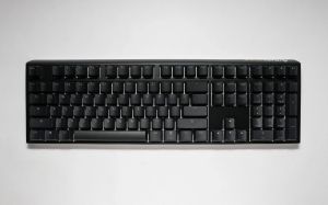 Ducky професионална геймърска механична клавиатура Professional Gaming Mechanical Keyboard One 3 Classic - Cherry MX RGB Brown Switches [Tactile]
