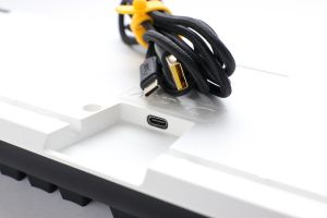 Ducky професионална геймърска механична клавиатура Professional Gaming Mechanical Keyboard One 3 Classic - Cherry MX RGB Brown Switches [Tactile]