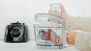 Robot de bucătărie Bosch MCM3201B, Mașină de bucătărie, MultiTalent 3, 800 W, fără BPA, bol din plastic 2,3 l , Disc din oțel inoxidabil cu două fețe pentru tăiere și rindeluire, potrivit pentru zdrobirea gheții, Atașament pentru aluat, negru