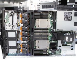 Dell PowerEdge R630, 2x Intel Xeon 10-Core E5, 256 GB RDIMM DDR4, FĂRĂ HDD SATA 2,5", montare în rack 1U, grad A