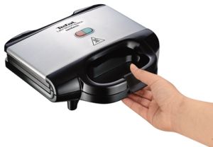 Aparat pentru sandvișuri Tefal SM157236 Ultracompact alb, plită grătar, 700W, pornit/oprit, buton gata de gătit, LED