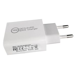 Încărcător rapid Makki Încărcător rapid de perete - QC3.0 + Distribuție de energie Tip-C 18W Alb - MAKKI-PQ18W-WH